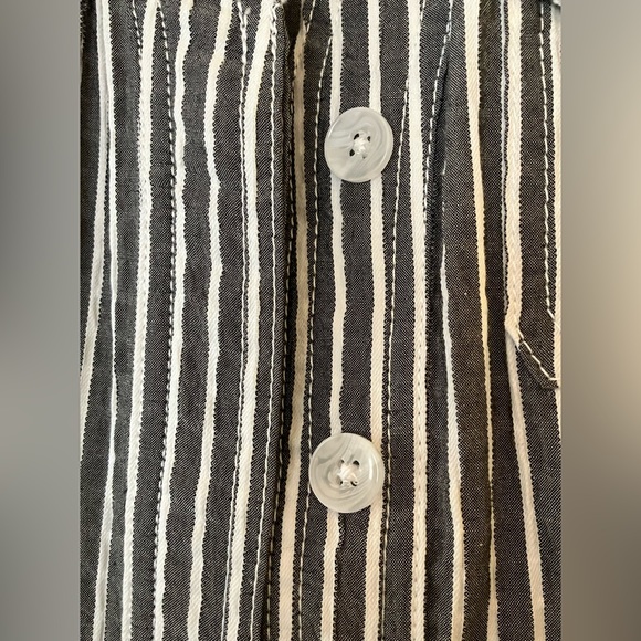 White House Black Market Striped Utility Midi. Size - 0P. - Picture 9 of 13